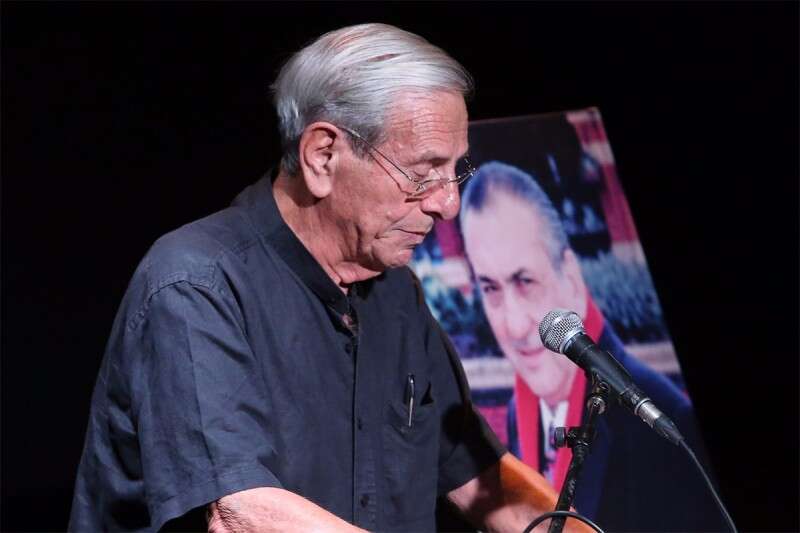 חיים טופול בטקס בקאמרי. "מודים לך על שירותך" // צילום: קוקו